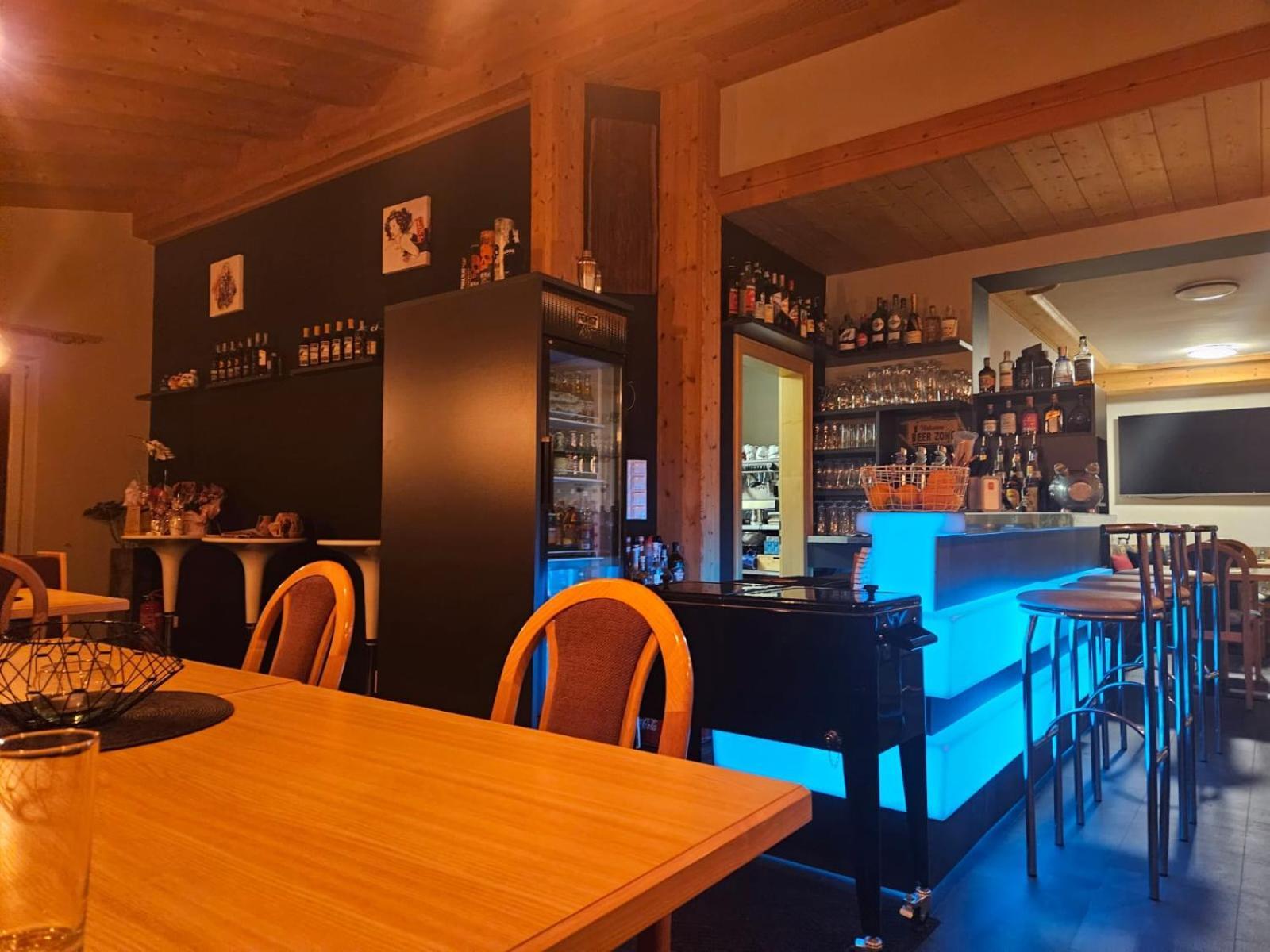 Garni Unterwegguetl Bed & Breakfast Naturns Luaran gambar