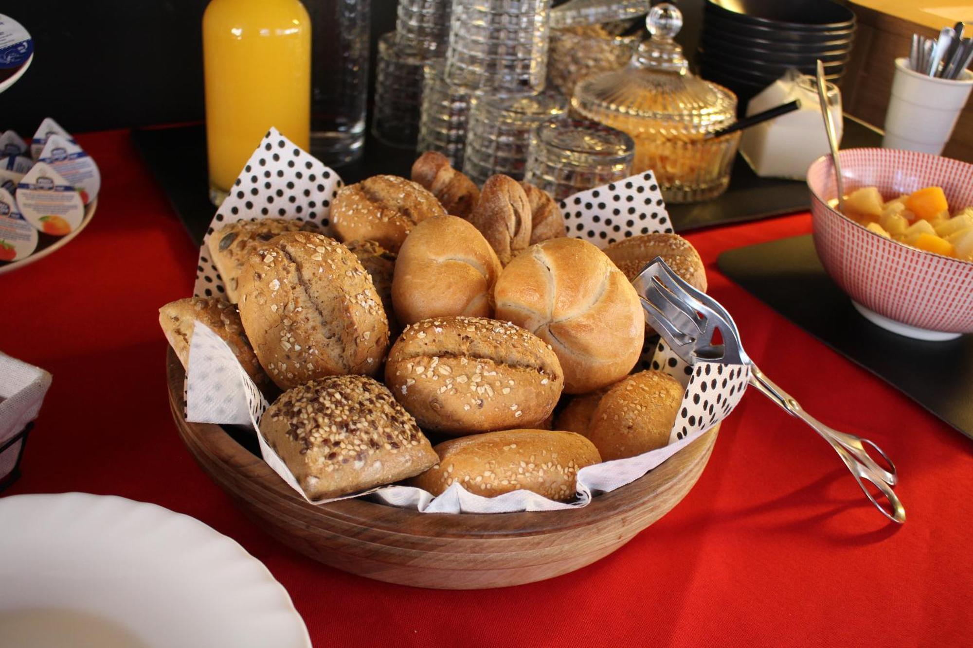 Garni Unterwegguetl Bed & Breakfast Naturns Luaran gambar