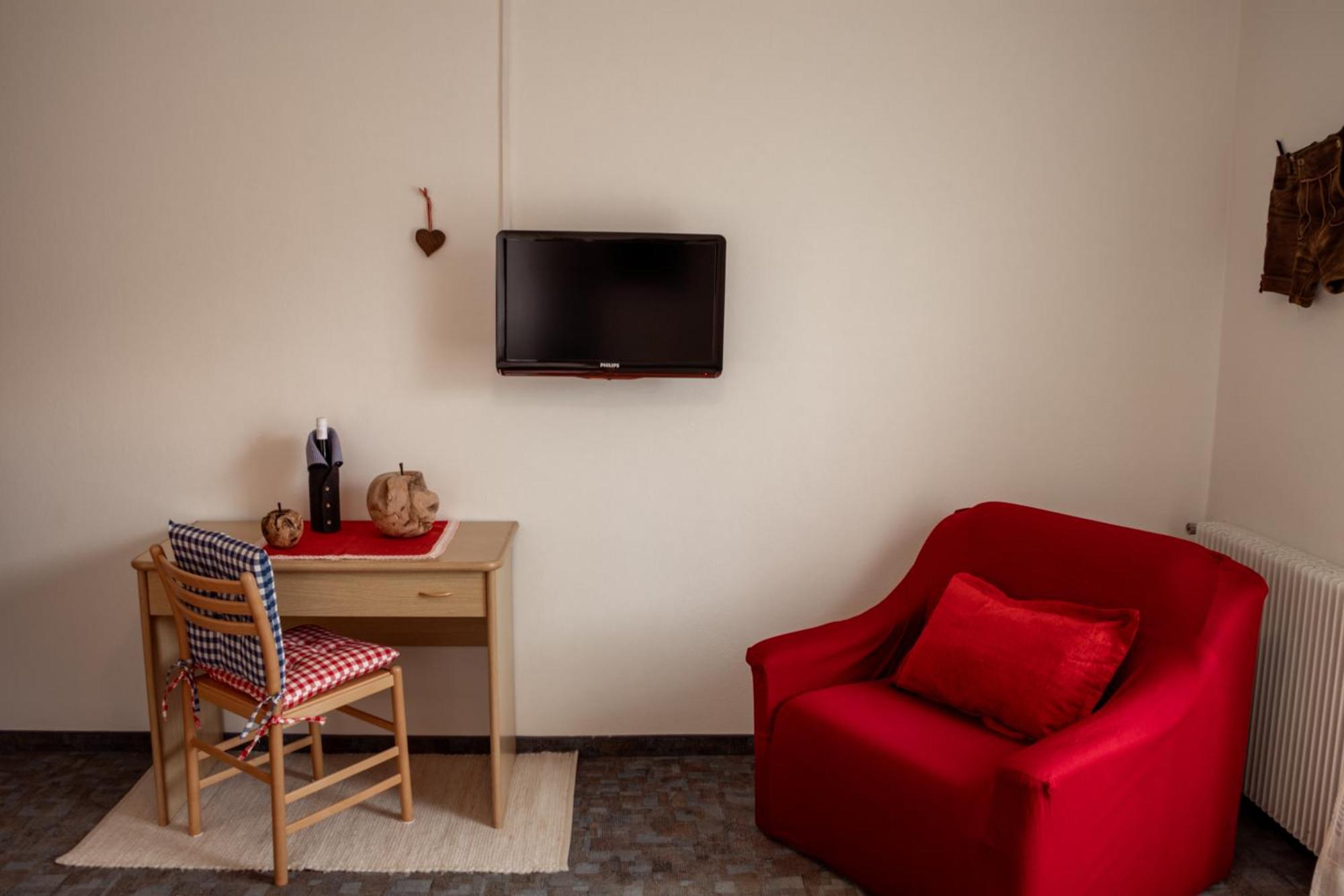 Garni Unterwegguetl Bed & Breakfast Naturns Luaran gambar
